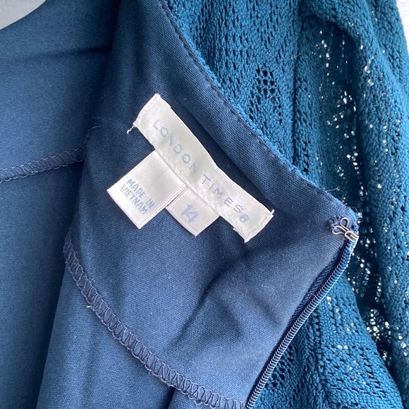 Teal blue dress with lace overlay and 3/4 puff sleeves - Picture 8 of 8